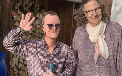 Peter und die Mama mit Haube